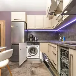 דירה Stylish 1bd Flat With A Parking Spot By Flat Mаnager