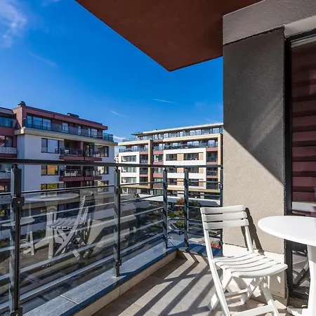 Stylish 1bd Flat With A Parking Spot By Flat Mаnager Apartment