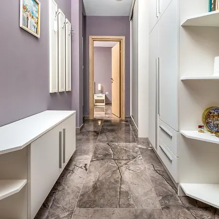 아파트 Stylish 1bd Flat With A Parking Spot By Flat Mаnager 플로브디프